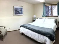 Live like an Executive & sleep like a King Hotels in Wallace