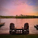 Lakefront Hot Springs, 3 King Beds, 3.5 Baths, Bunk room, Fire Pit, Lakeside Bar