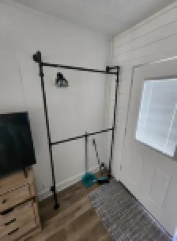 OLD FLORIDA STYLE SUITE UPDATED LIKE NEW!