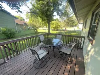 Quiet 3-Bedroom Home with Modern Amenities Family & Pet Friendly