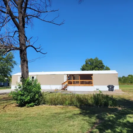 Pop's Place - Beautiful lake view 3bd/2ba on 6 acres.