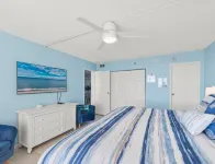 STUNNNG OCEAN FRONT CAROUSEL RESORT CONDO