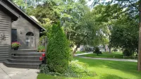 Lake views within walking distance to Notre Dame!