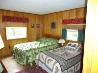 5 Bedroom House Lake George Region - balcony