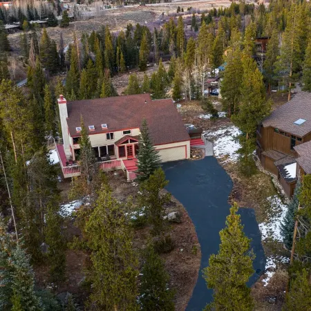 Keystone Resort Escape! Location! 360 Views, Trails, Snake River, HotTub, Pets