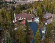 Keystone Resort Escape! Location! 360 Views, Trails, Snake River, HotTub, Pets