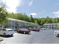 Americas Best Value Inn- St. Ignace - Parking
