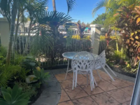 Superior Studio Unit 4