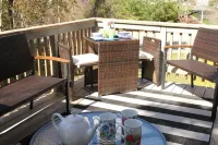 Fantastically located Chatham house - DISCOUNTED - New patio, refurbished