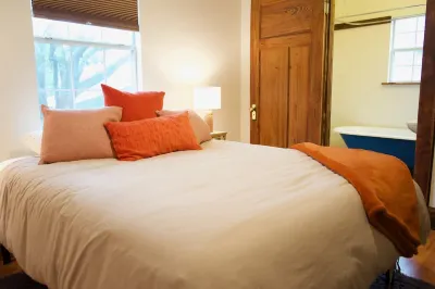 Chartres Street Retreat (3 Blocks from the French Quarter) Hotels in Faubourg Marigny