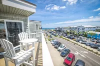 Southern Exposure-Next to Johnnie Mercers Pier, Ocean View, Updated Condo