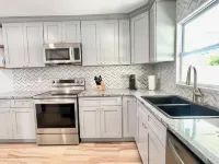 Beach House, Pool, Garage, 10 Min to Beach
