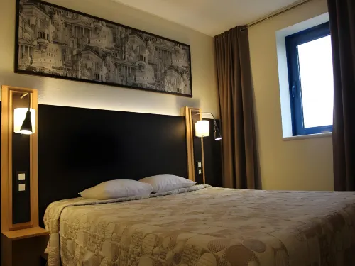 Eurohotel Aéroport Orly Rungis - ที่มีที่จอดรถ
