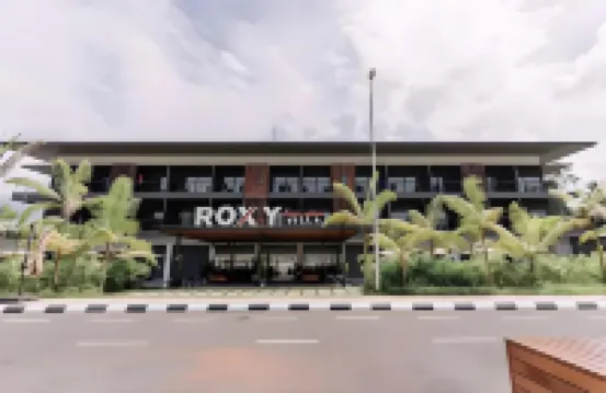 Roxy Sematan Villa & Townhouse Hotels in Lundu