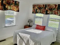 Beautiful pet friendly lodge in a quaint fishing village and sleeps 16 Hotels in Hyde County