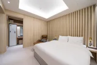 Hound Hotel Gwangju Cheomdan