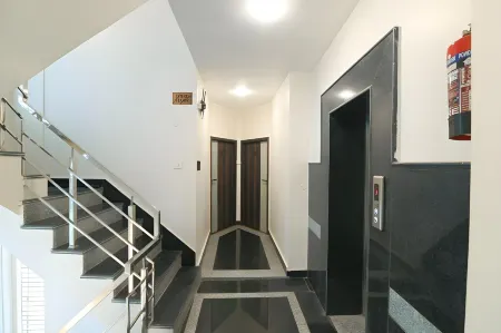 Hotel Swagat Suites Отели рядом с достопримечательностью «Piran Kaliyar Sharif»