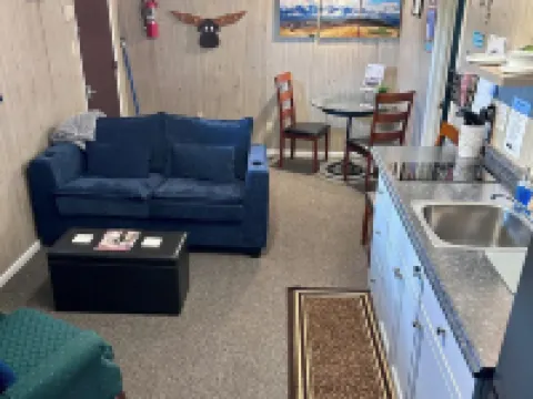 Cozy & Quiet Apartment Near Downtown Hotels in Meagher County