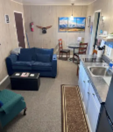 Cozy & Quiet Apartment Near Downtown