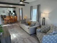Starry Knight Retreat - spacious 4-bedroom house in charming Ririe with AC, WiFi