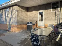 Spacious Beautiful Omaha Retreat - 2BR/1BA Apartment with All-Inclusive