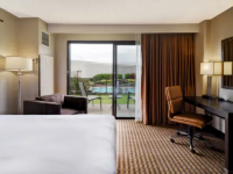 ダブルツリー バイ ヒルトン ホテル プレザントン アット ザ クラブ プレザントンのホテル