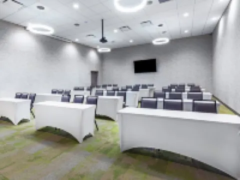 Tru by Hilton Laredo Airport Hotel di Laredo