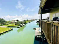 "The Yellowfin" trophy speckled trout, redfish and flounder fishing.