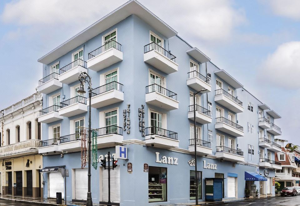 hotel overview picture