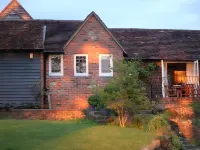 Oak House Farm Hotel dekat Knole House