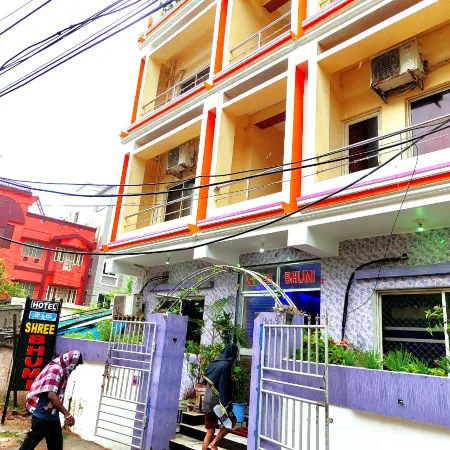Goroomgo Shree Bhumi Puri