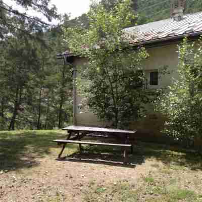 Chalet ''La Carline'' at 1250m altitude Hotel Exterior