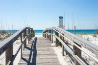 Stone Crab Cottage: Directly Across from Gulf, Pet Friendly
