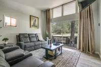 Relax with the whole family in our cozy and peaceful TLC -Tranquil Lake Cove. West Tawakoni住宿飯店