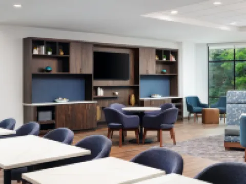 ハンプトン  イン タウソン ダウンタウン タウソンのホテル