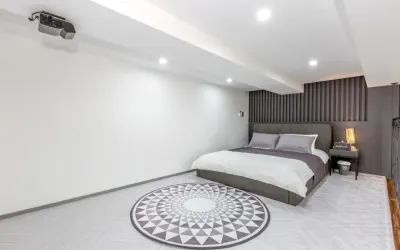 Yangyang from Seven Pension (Population of Yangridan-Gil, 10-Second Walk to Jukdo Beach) Hotels near Jukdo Beach