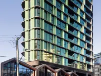 Kangaroo Point Apartments by Urban Rest Hotels near Story Bridge