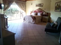 Thabiso Guesthouse Hotels near Waltloo Train Station