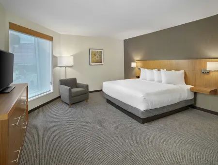 DoubleTree by Hilton Edmonton Downtown