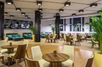 Astera Hotel & Spa with Free Private Beach - sarapan