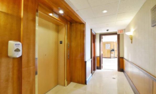 Woodbine Hotel & Suites