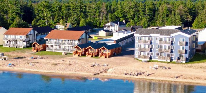 Waterfront Inn Mackinaw City Hotels in Cheboygan County