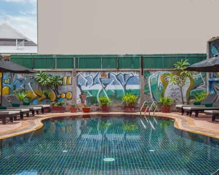 Side Walk Hotel Hoteles en Siem Reap