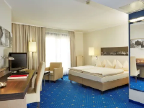 إتش4 هوتل هامبورج بيرجيدورف Hotels near مرصد هامبورج