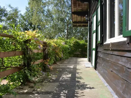 Luxury Pet Friendly Chalet in Bièvre Near Forest