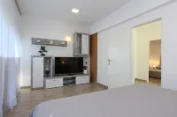 Apartments Hawaii Hotels in Banjole