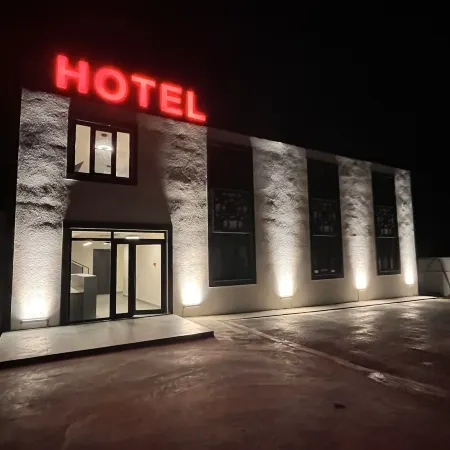 Road Hotel IPSALA Отели рядом с достопримечательностью «Ратуша»