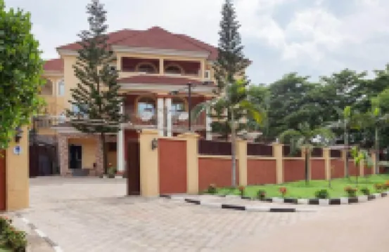 Royale Crown Villa