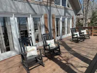 Lake House Cabin 3Br/2BA Sleeps 6 Water Front with Private Boat Dock for Fishing