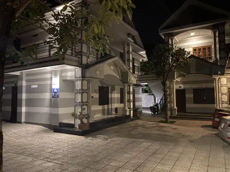 Hotel AN HOÀ II Отели в г. My Xuan